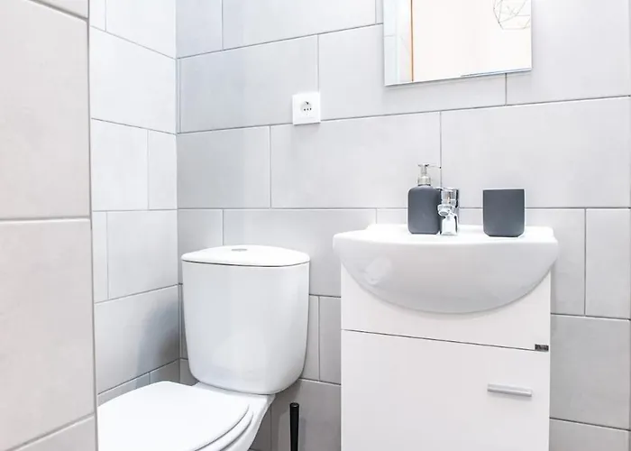 Homeysuite By Parque Nacoes Lisbon