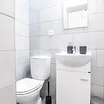 Homeysuite By Parque Nacoes 리스본